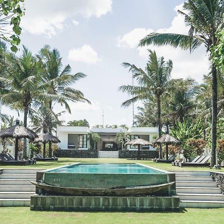 Pantai Hitam Villa Selemadeg المظهر الخارجي الصورة
